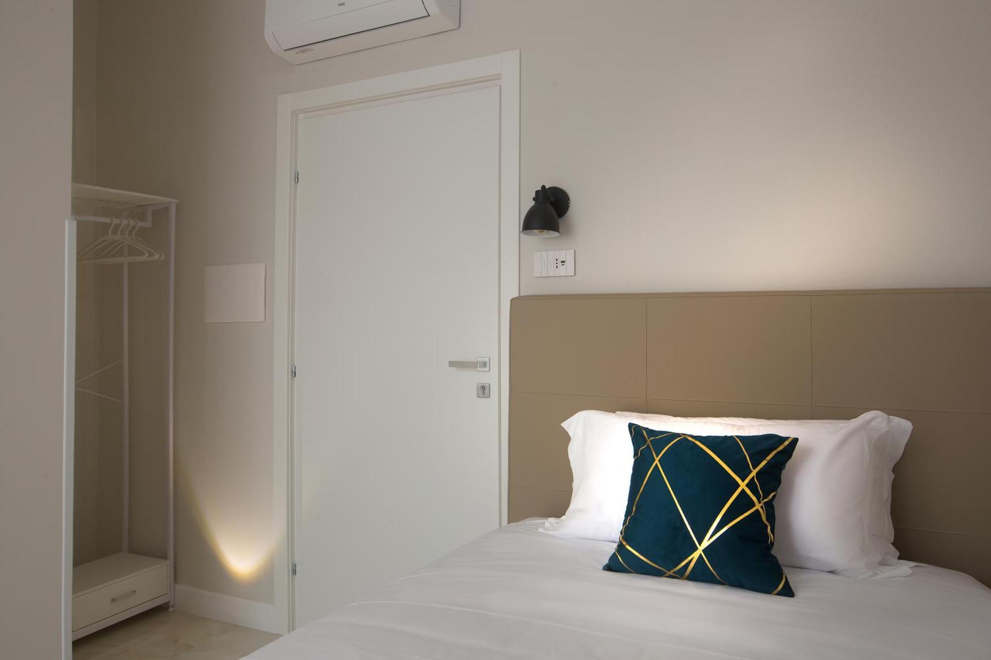 Bed & Breakfast Domus Milone Napoli